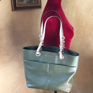 Michaels Kors Bedford tote